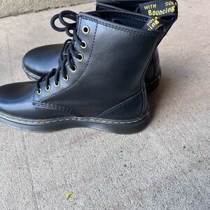 Dr martens Zavala combs casual combat boots